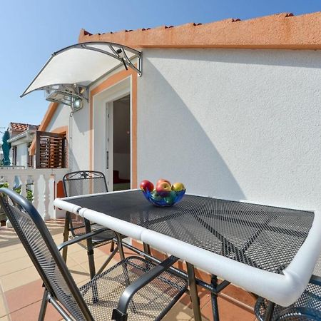 Apartmani Veronika Нин Екстериор снимка