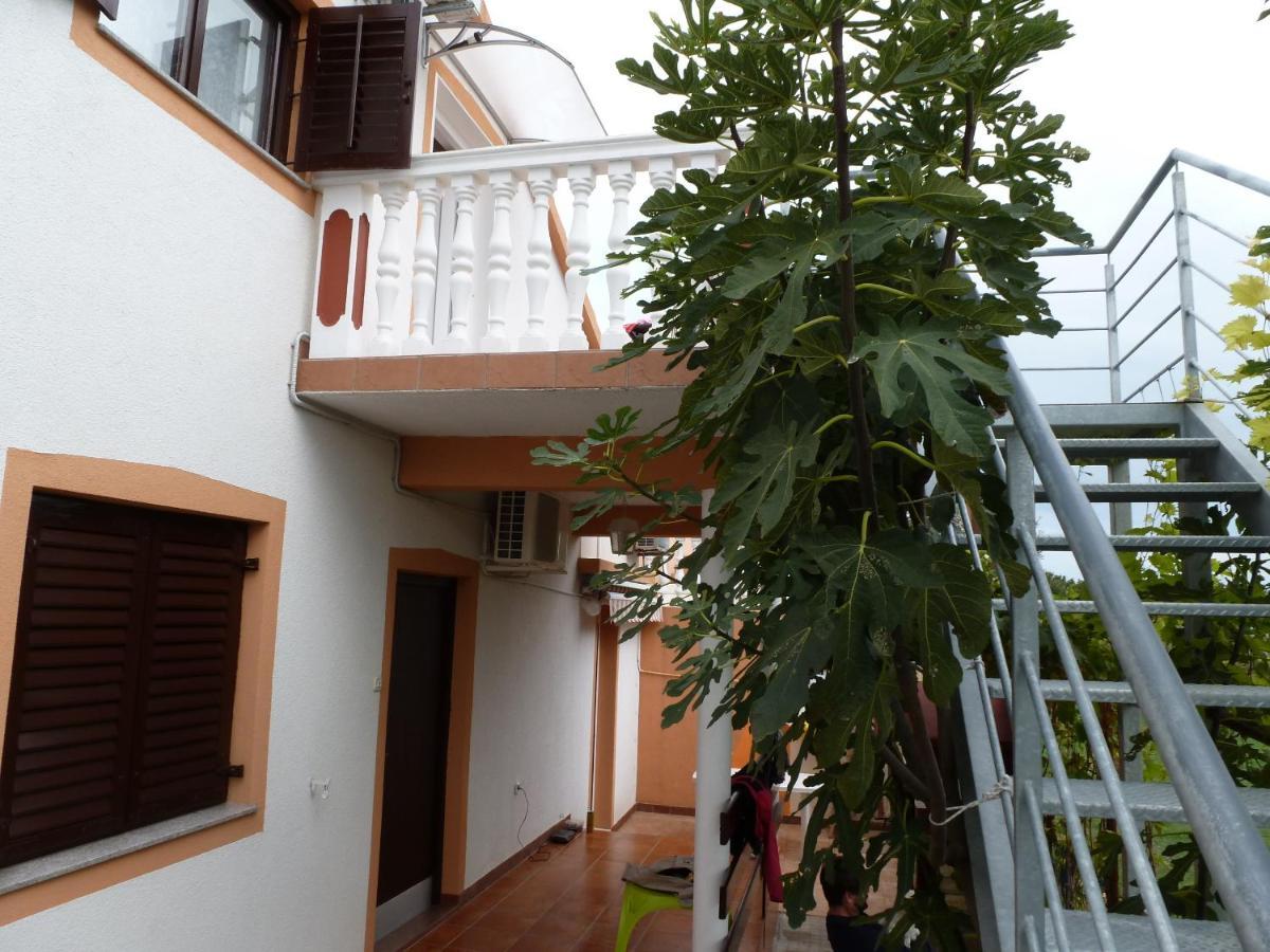 Apartmani Veronika Нин Екстериор снимка